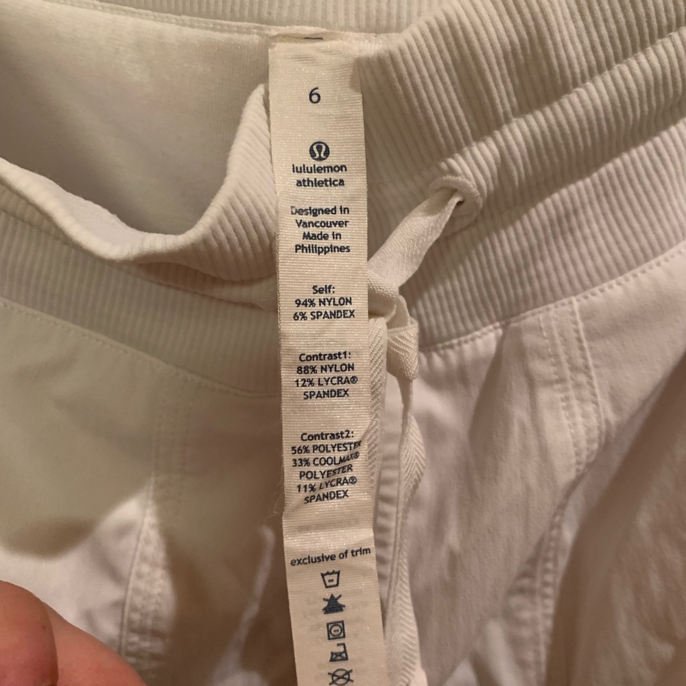 Lululemon white pants. Size six.